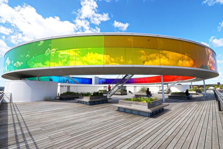 2. Bảo tàng nghệ thuật ARoS Aarhus, Aarhus, Đan Mạch là một trong những bảo tàng lớn nhất ở Bắc Âu. Tòa nhà này có hơn 10 tầng, với tổng diện tích 20.700m2.