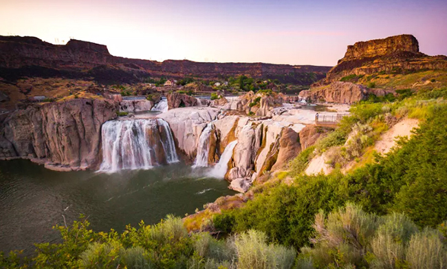 Thác Shoshone ở Idaho: Thác Shoshone ở Idaho còn được gọi là Niagara của phương Tây.