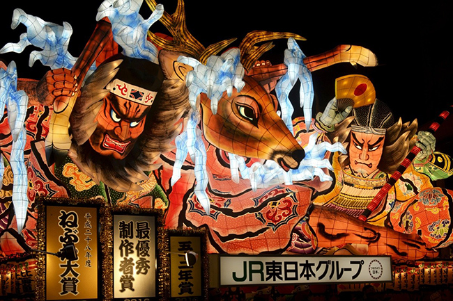 Lễ hội Aomori Nebuta: Có khoảng gần 300 triệu du khách đến xem lễ hội đã được công nhận là Di sản văn hóa dân gian phi vật thể này. Đây cũng là một trong những lễ hội nổi tiếng nhất ở Nhật Bản.