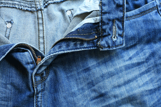 12. HPV: Vi khuẩn này có thể gây ung thư dương vật và mụn cóc ở bộ phận sinh dục. Các triệu chứng có thể bao gồm mụn cóc trên bộ phận sinh dục hoặc da xung quanh; 50% nam giới bị nhiễm HPV thậm chí không biết điều đó, điều này có thể khiến bạn tình gặp nguy hiểm.