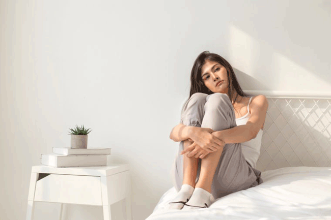 6. Lạc nội mạc tử cung: Cảm giác đau này xuất hiện ở sâu bên trong khu vực vùng chậu. Có khoảng 11% phụ nữ trên thế giới gặp phải trường hợp này, và đến bây giờ các chuyên gia vẫn chưa xác định được nguyên nhân cụ thể.