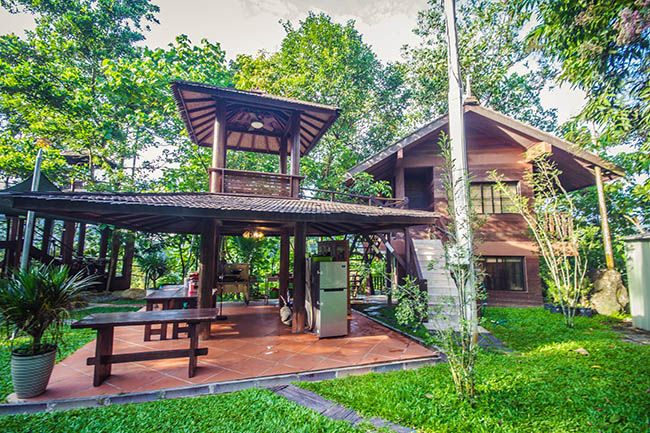 Sự thanh bình, yên tĩnh cho phép du khách tận hưởng không gian thư giãn tuyệt đối.