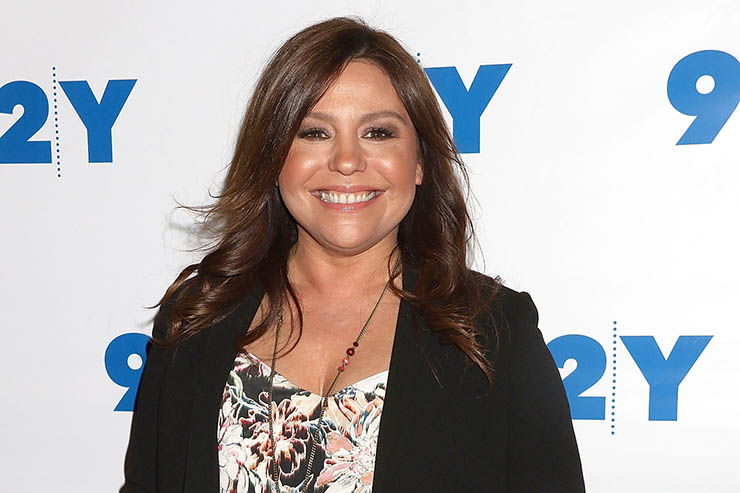 8. Rachael Ray

B&agrave; l&agrave; một t&aacute;c giả s&aacute;ch ăn kh&aacute;ch, ng&ocirc;i sao ẩm thực của k&ecirc;nh Food Network v&agrave; TV Morning Show. B&agrave; kh&ocirc;ng chỉ kh&ocirc;ng học đại học m&agrave; c&ograve;n chưa từng được đ&agrave;o tạo ch&iacute;nh thức về ẩm thực. Thế nhưng, c&aacute;ch tiếp cận về đồ ăn của b&agrave; rất độc đ&aacute;o, thu h&uacute;t một lượng fan h&acirc;m mộ khổng lồ.


