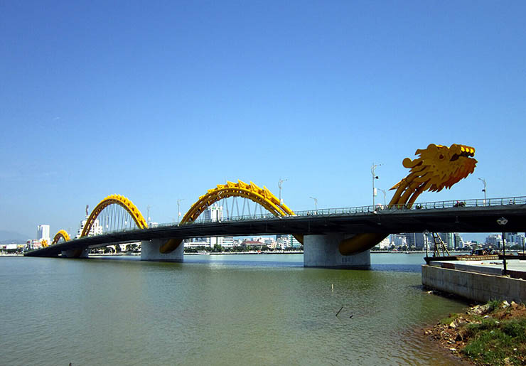 Những hình ảnh tuyệt đẹp về cầu Rồng khiến du khách quốc tế mê mẩn