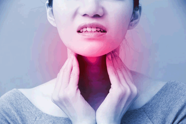 5. Gen di truyền: Những người mắc hội chứng thiếu máu bẩm sinh hoặc chứng rối loạn tiêu hóa bẩm sinh có nguy cơ mắc ung thư vòm họng rất cao khi còn trẻ.