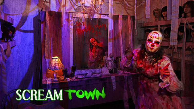 Scream Town (Chaska, Minnesota): Bạn rất có thể bị đau họng và cảm giác kinh hoàng sau khi trải nghiệm la hét, rùng rợn ở nơi này.