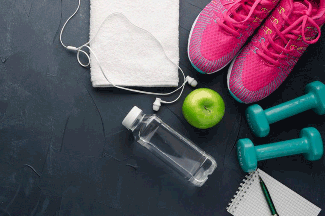 1. Kh&ocirc;ng c&oacute; c&aacute;ch g&igrave; c&oacute; thể ph&ograve;ng tr&aacute;nh ung thư: C&oacute; thể ph&ograve;ng ngừa tối đa 50% bệnh ung thư nếu duy tr&igrave; lối sống l&agrave;nh mạnh như tập thể dục, ăn ki&ecirc;ng v&agrave; tr&aacute;nh c&aacute;c h&oacute;a chất độc hại. Th&oacute;i quen tập thể dục thường xuy&ecirc;n d&ugrave; chỉ trong một thời gian ngắn mỗi ng&agrave;y cũng mang lại rất nhiều lợi &iacute;ch sức khỏe.
