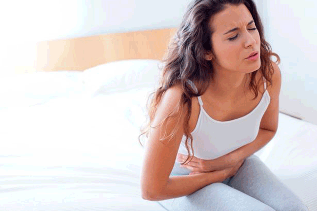 2. Tập yoga: Những ngày “đèn đỏ” khiến cơ bắp bị căng ra và có thể làm trầm trọng thêm cơn đau. Một số tư thế yoga có thể giúp bạn thư giãn.