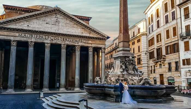Rome, Ý: Vẻ đẹp của Rome khiến nó trở thành một trong những nơi lãng mạn nhất để cầu hôn trên thế giới. Địa điểm đẹp như siêu thực này mang đến một bối cảnh đặc biệt cho du khách tham quan.