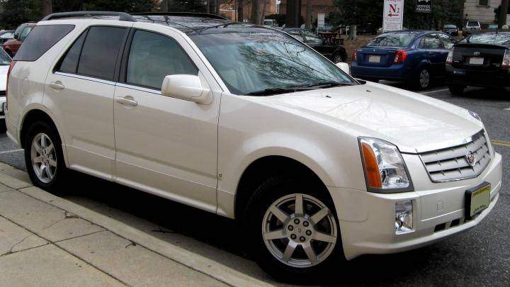 Cadillac SRX 2009 có giá bán hiện nay khoảng 9.838 USD (khoảng 229 triệu đồng)