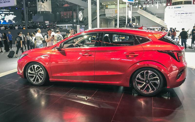 Changan Eado GT nhái Mazda 3