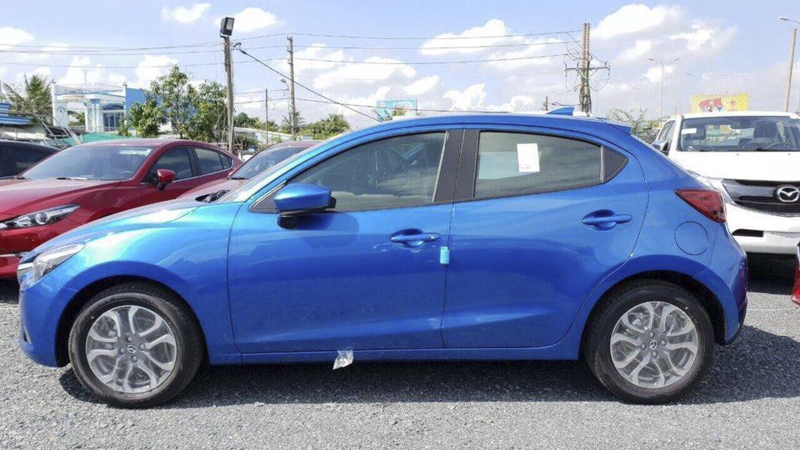 Xe vẫn sử dụng động cơ 1.5L công suất 109 mã lực đi kèm hộp số 6 cấp.