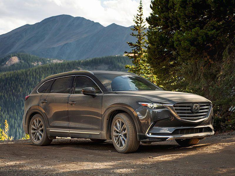 4. Mazda CX-9 2019 có mức tiêu thụ nhiên liệu 22 dặm/ gallon trong phố, 28 dặm/ gallon cao tốc và 24 dặm/ gallon đường hỗn hợp