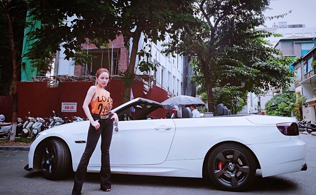 Cô liên tục thử nghiệm nhiều phong cách.