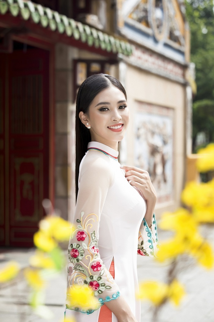 Kể từ ngày đăng quang Hoa hậu Việt Nam 2018, người đẹp gốc Hội An ngày càng đằm thắm và rạng rỡ.