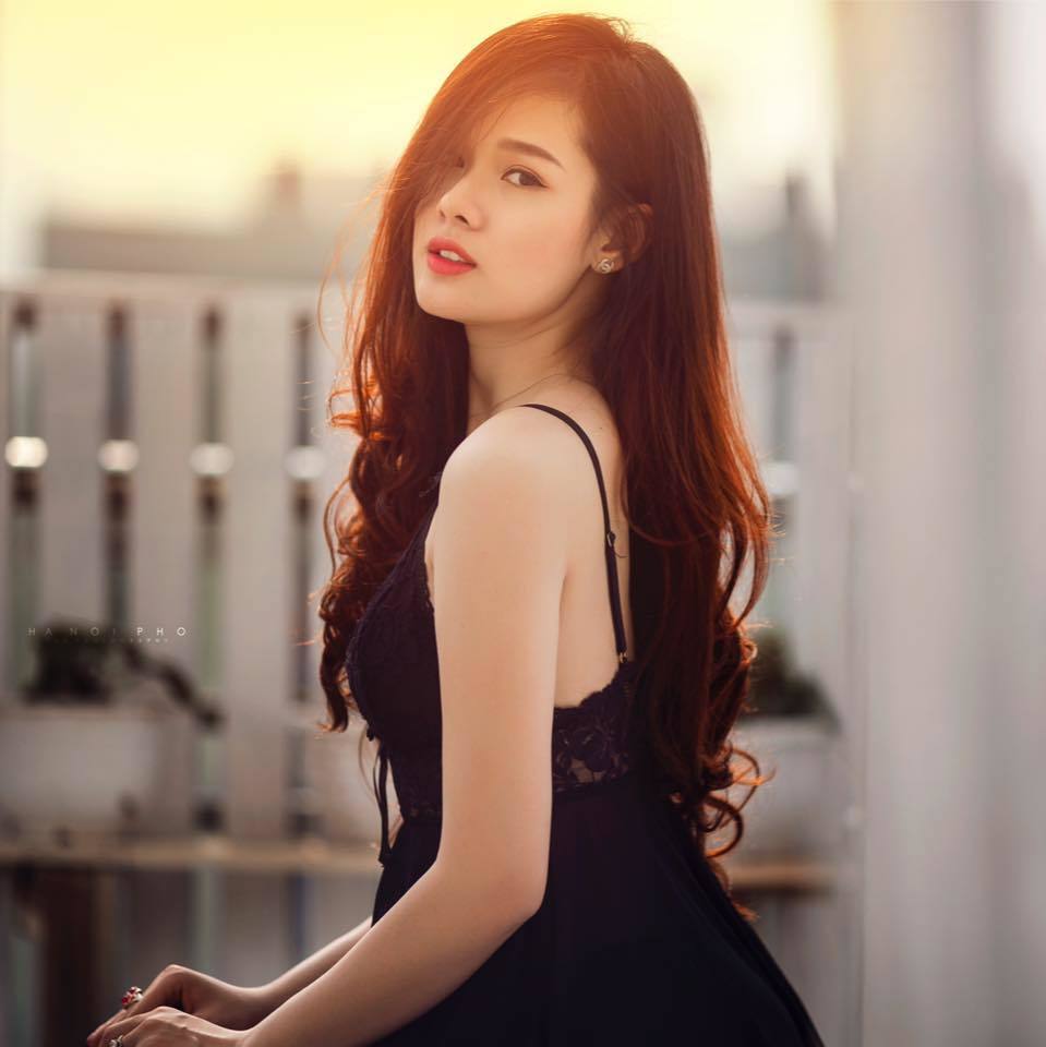 Thậm chí, cô cũng từng mất điểm trong lòng công chúng khi thẳng thắn đáp trả gay gắt khi bị cư dân mạng chê bai.