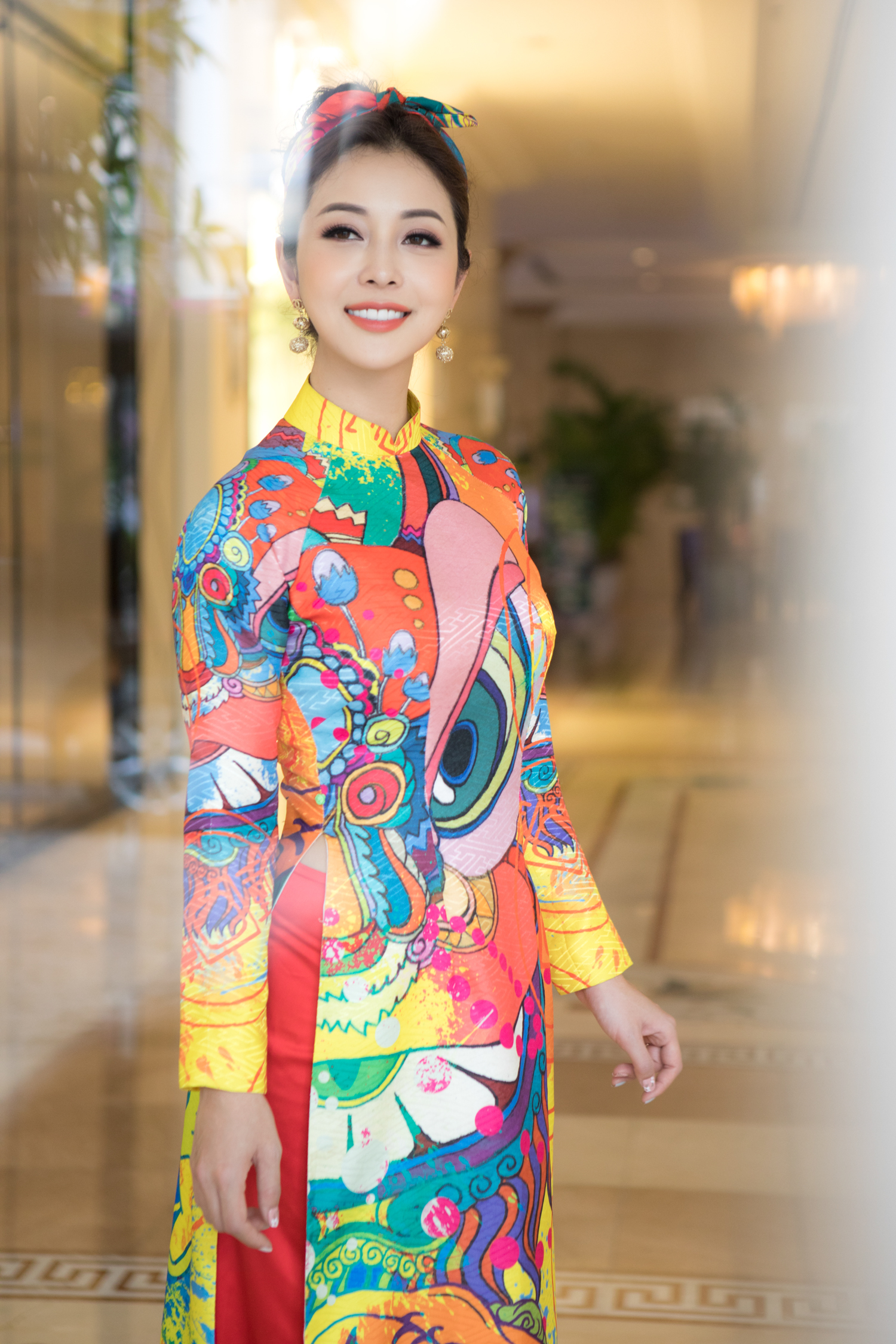 Cặp đôi ngày càng hạnh phúc và không ngại chia sẻ cuộc sống viên mãn bên 3 con chung và riêng.