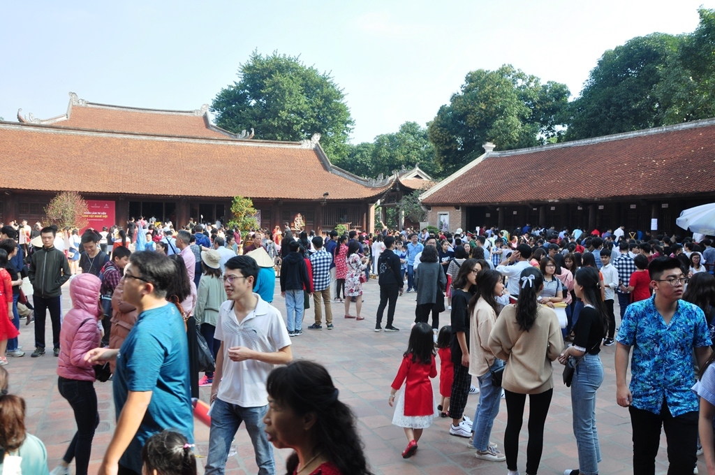 Một góc nhỏ trong khuôn viên Quốc Tử Giám