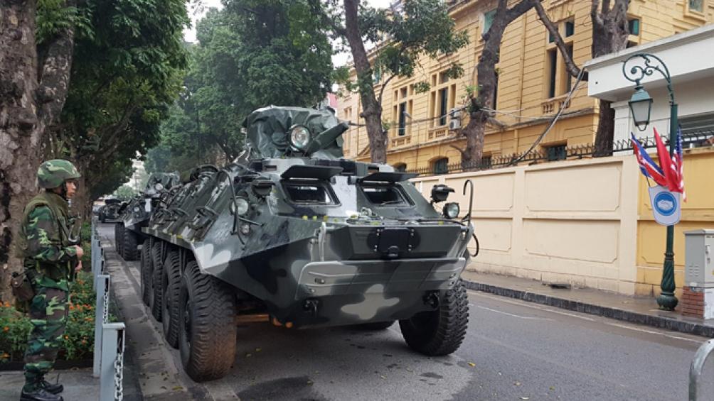 BTR-60PB là dòng xe thiết giáp chở quân do Liên Xô sản xuất vào cuối những năm 1950. Xe có chiều dài 7,5 m, rộng 2,8 m, cao 2,3 m, trọng lượng chiến đấu 10,3 tấn. Xe có thể chở theo 14 binh sĩ với đầy đủ trang bị.