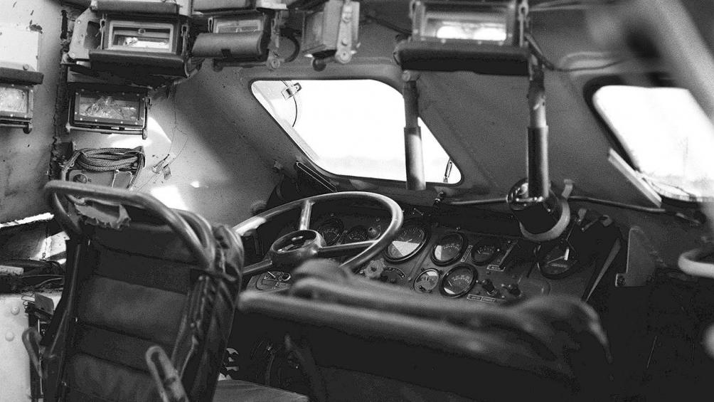 Giáp phía trước của BTR-60PB có thể chịu được hỏa lực đạn 7,62 mm đạn từ bất kỳ phạm vi trong khi phần còn lại của áo giáp bảo vệ của nó có thể chịu được đạn 7,62 mm từ khoảng cách 100 m.