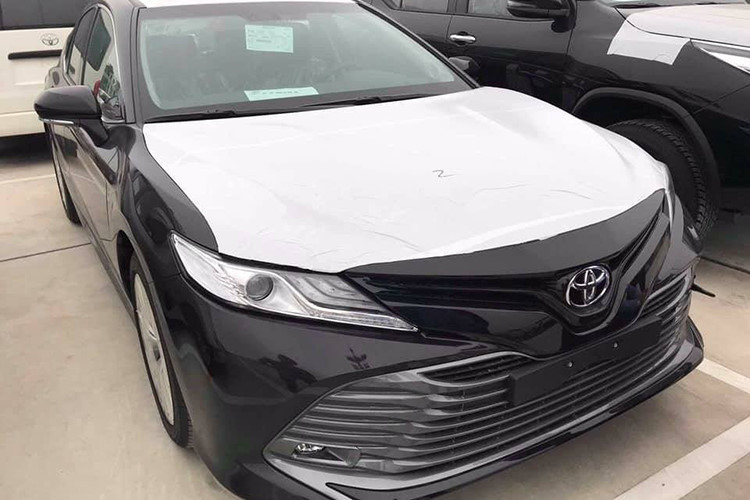 Đáng chú ý, những chiếc Toyota Camry mới nhập Thái Lan có diện mạo khá tương đồng chiếc nhập khẩu Mỹ. Thông số kỹ thuật chi tiết của mẫu xe này hiện chưa được tiết lộ