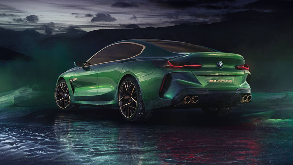 Chiếc xe hàng đầu nhà BMW tất nhiên cũng sở hữu đầy đủ các tính năng an toàn và hỗ trợ lái tiên tiến nhất