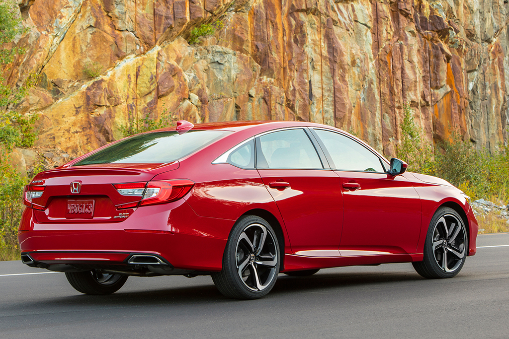 Honda Accord sẽ cạnh tranh cùng Toyota Camry, Hyundai Sonata và KIA Optima