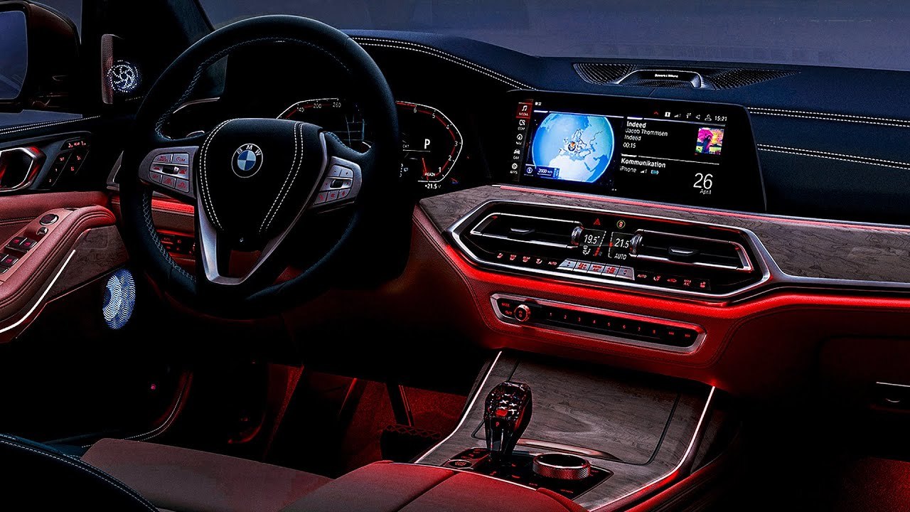 Có thể nói, BMW X7 là mẫu xe "nóng" nhất thời điểm hiện tại không chỉ với triển lãm BIMS 2019 mà còn với cả ngành xe trong khu vực