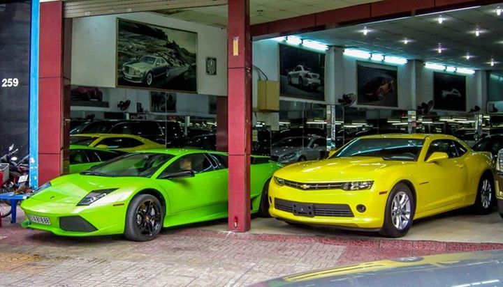 Chỉ biết rằng, trước đó, siêu thị ôtô Hà Nội đã rao bán giá xe Lamborghini Murcielago LP640 này với mức giá 9,8 tỷ đồng