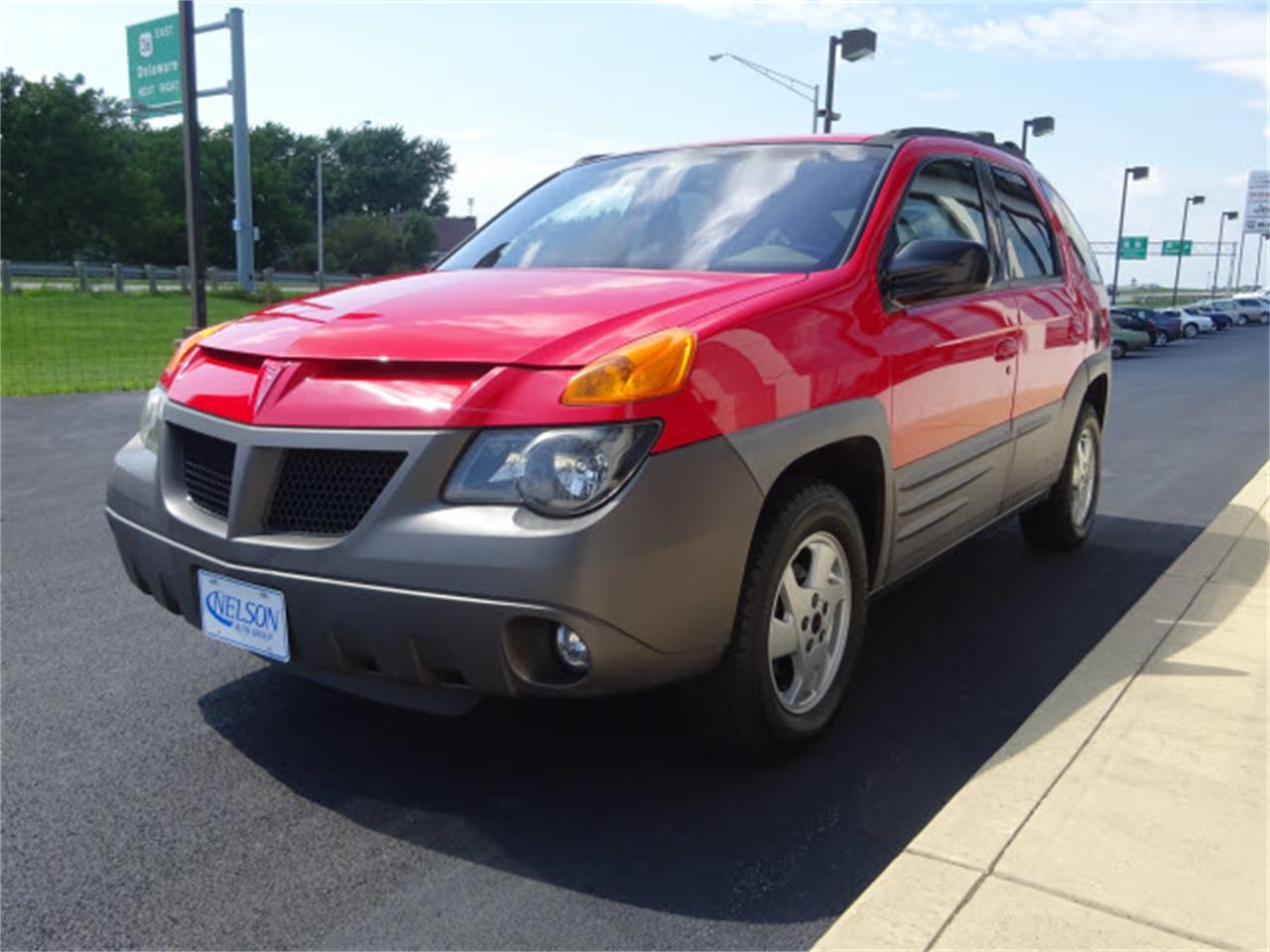 Pontiac Aztek (2001-2005): Năm 2007, Aztek được tạp chí Time xếp vào danh sách "50 chiếc xe tệ nhất mọi thời đại". Năm 2010, nó lạị lọt vào danh sách "50 phát minh tồi tệ nhất". Trang Edmunds.com cũng xếp mẫu xe này vào top "100 mẫu ô tô tệ nhất mọi thời đại"