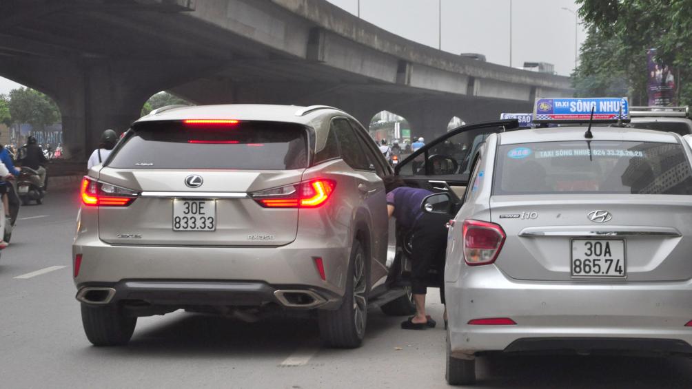 Không biết đến khi nào, cơ quan chức năng mới có động thái thiết lập lại trật tự tại khu vực này