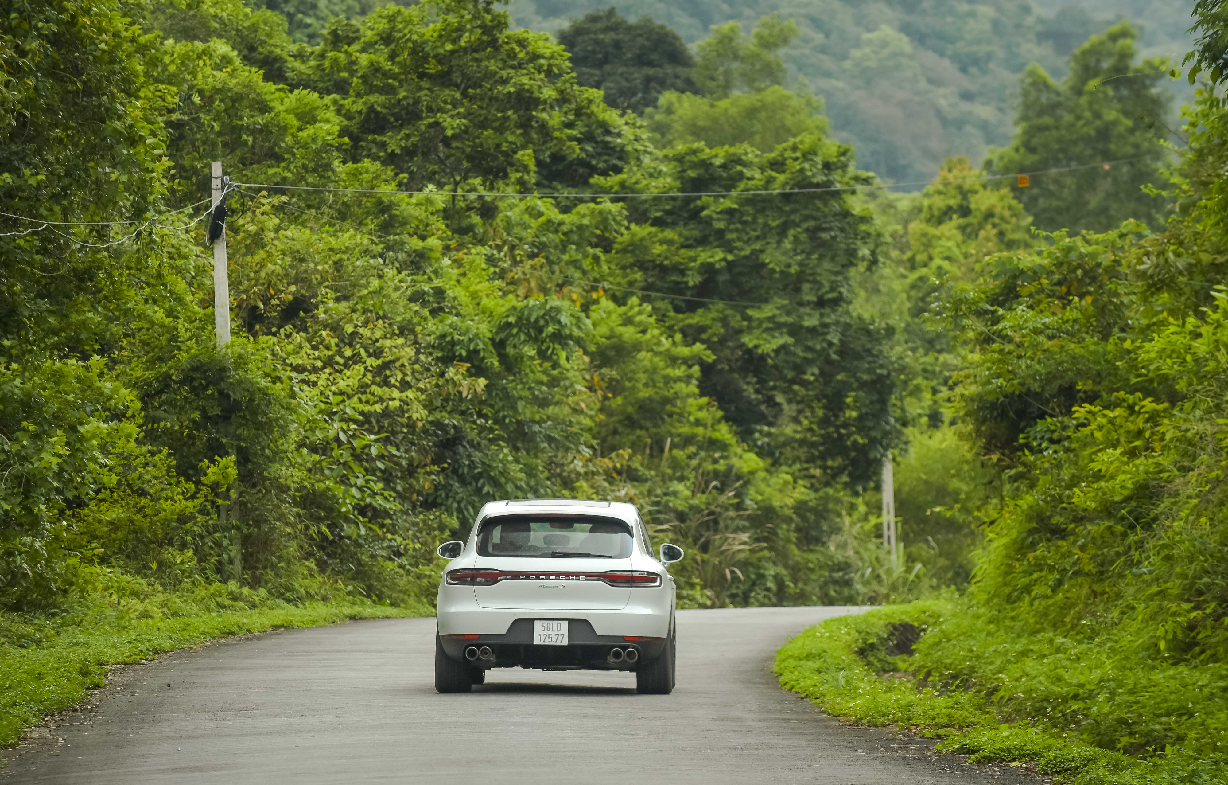 Macan S đạt tốc độ tối đa tới 254km/h