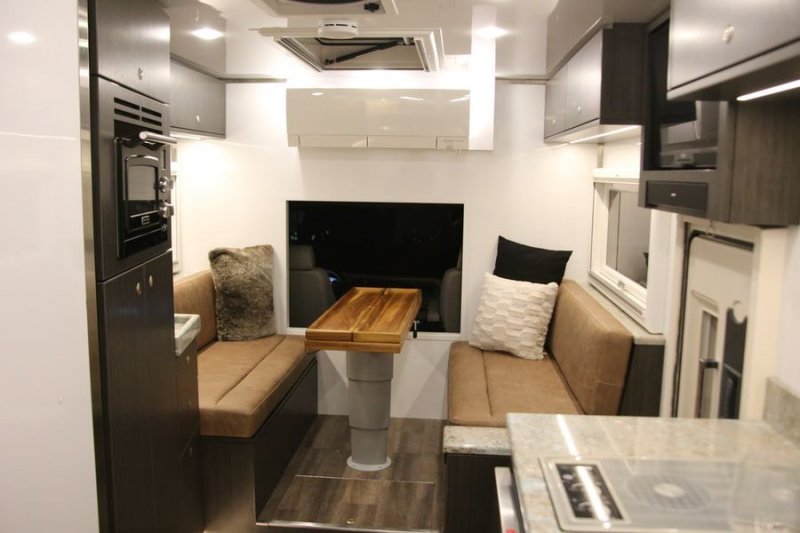 Tuy nhiên, khi bước vào bên trong khoang cabin, Patagonia mới thực sự tạo ra sự choáng ngợp cho khách hàng