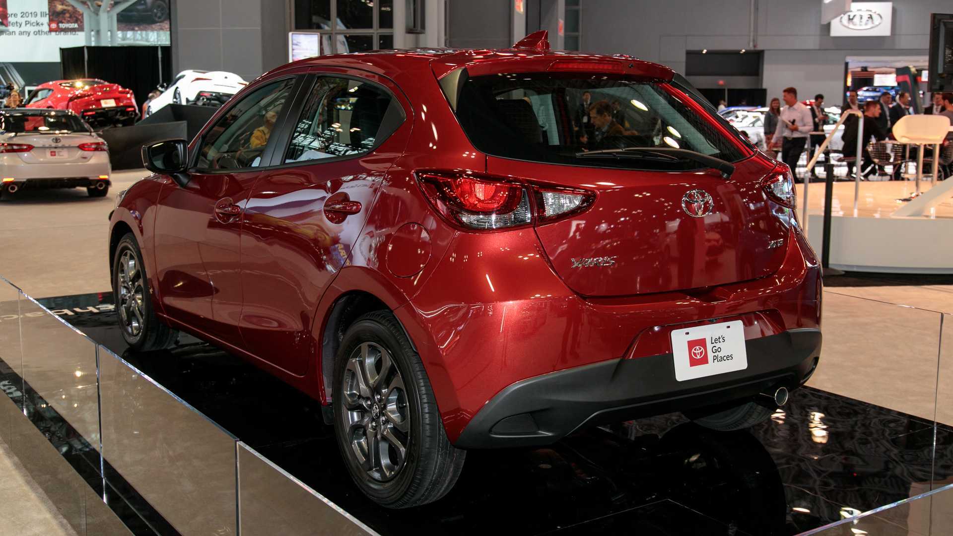 Yaris hatchback 2020 có 2 biến thể là LE và XLE, cả 2 đều trang bị động cơ xăng 1.5 lít 4 xi-lanh, cho công suất cực đại 106 mã lực