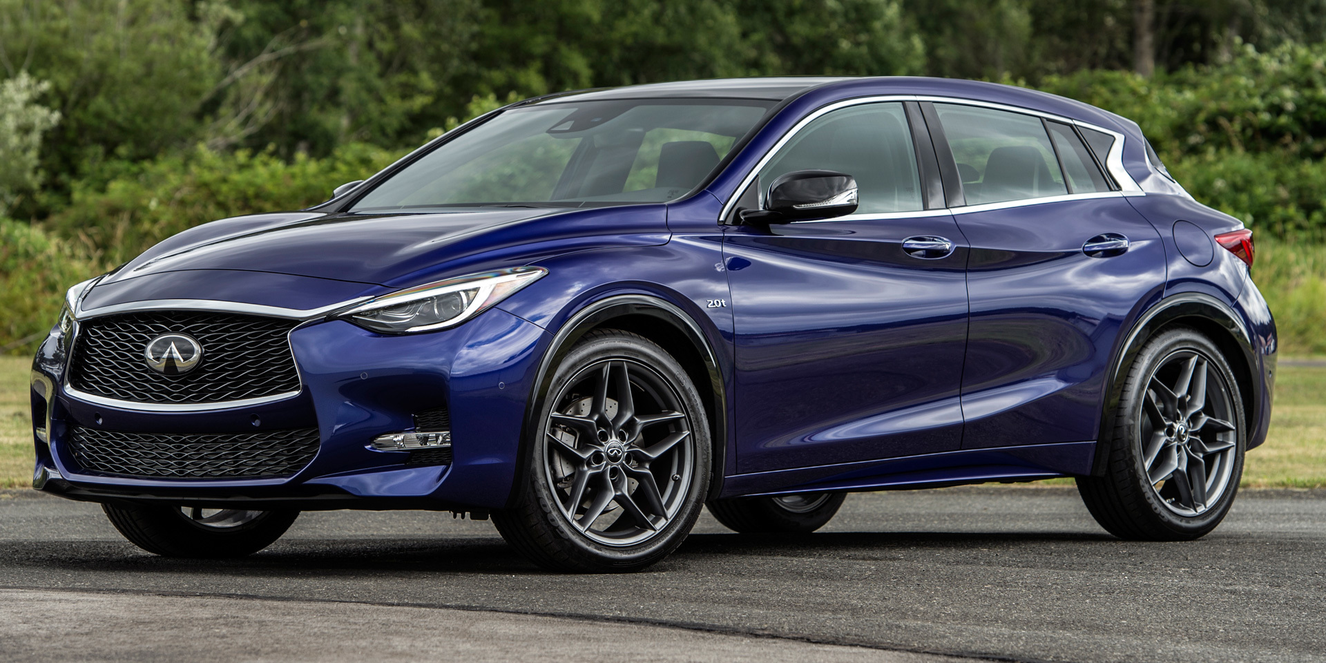 5. Infiniti QX30 2019 (giá khởi điểm: 30.150 USD)