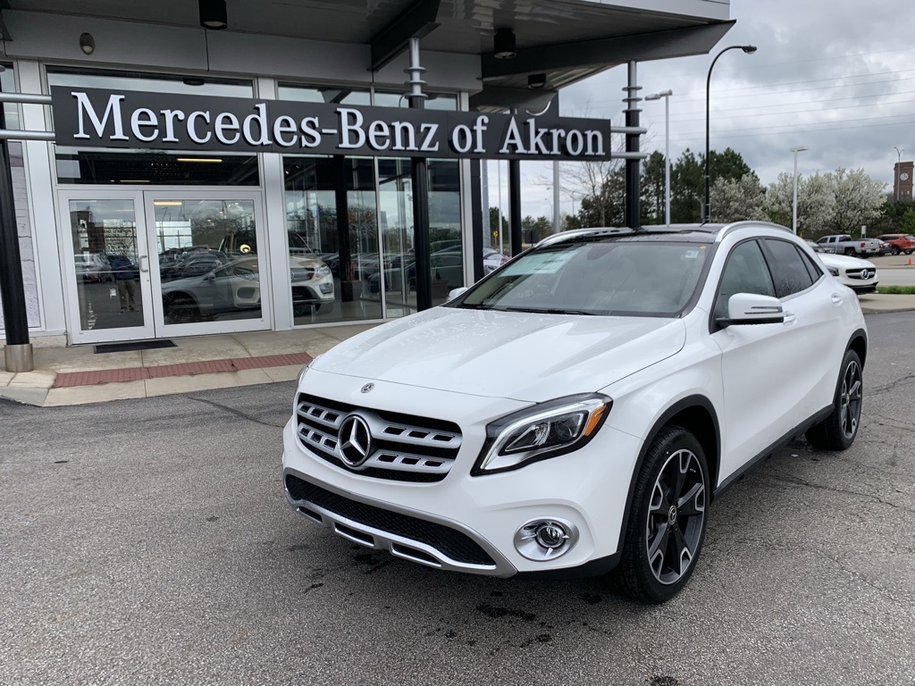 7. Mercedes-Benz GLA-Class 2019 (giá khởi điểm: 33.950 USD)
