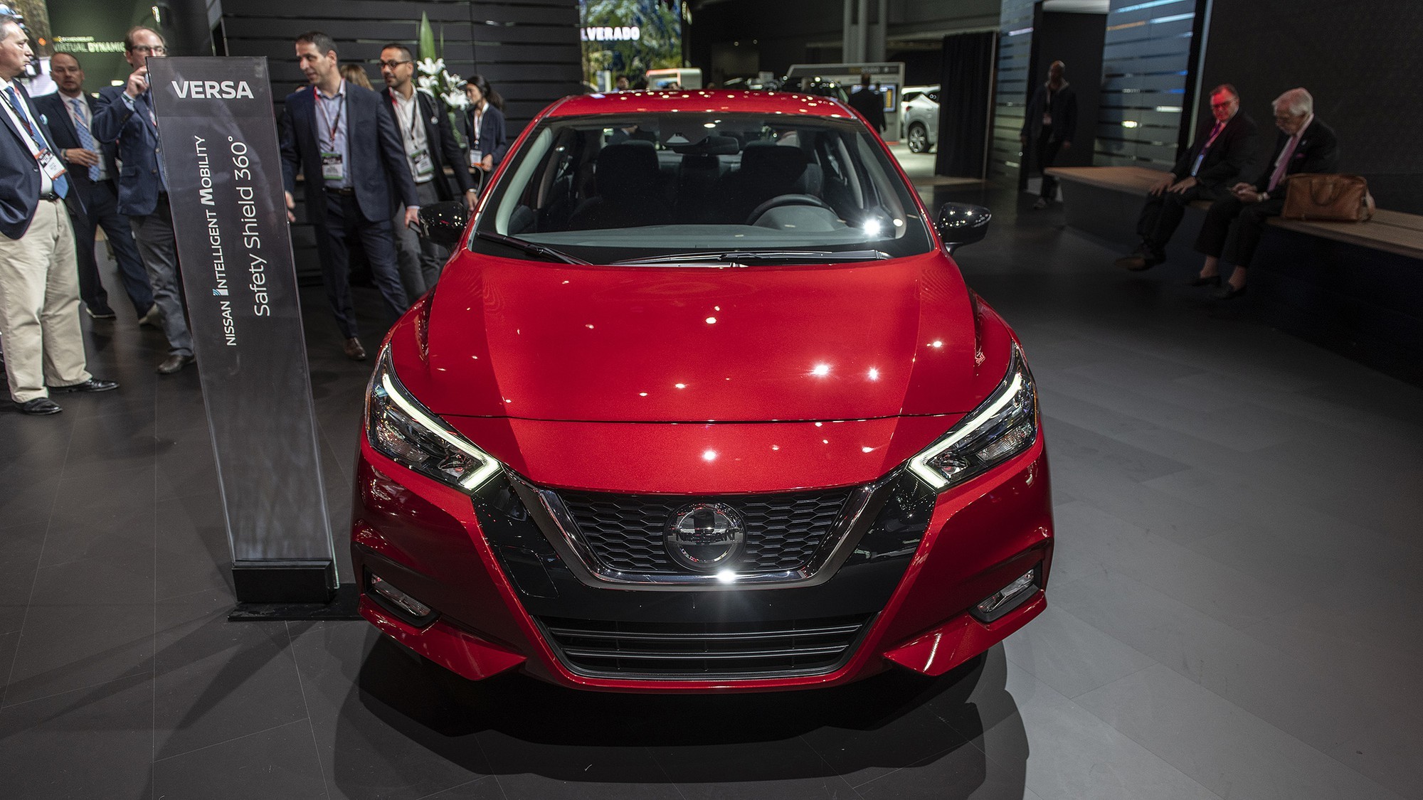 Tuy nhiên, theo dự đoán, Sunny 2020 sẽ sử dụng khối động cơ 4 xy-lanh 1.6L cho ra công suất tối đa 122 mã lực và mô-men xoắn 154 Nm. Đi kèm vơới đó còn là tuỳ chọn hộp số sàn 5 cấp hoặc số tự động vô cấp CVT