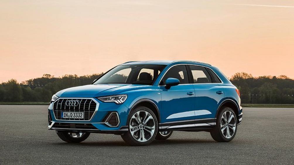 Audi Q3 2019 có giá bán từ 35.695 USD (khoảng 826 triệu đồng). Tại Việt Nam, Audi Q3 hiện có giá 1,76 tỷ đồng.