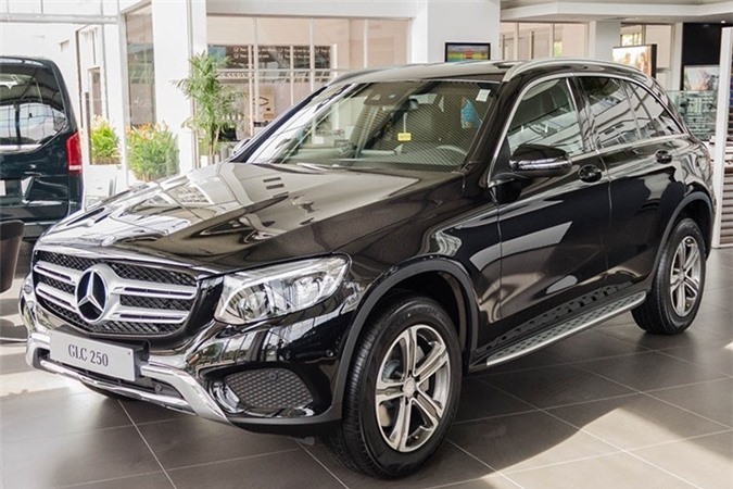 Hiện tại, giá xe Mercedes-Benz GLC của phiên bản GLC 250 4Matic chính hãng tại Việt Nam là 1,989 tỷ đồng