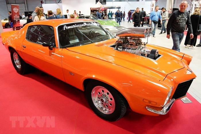 Còn đây là chiếc xe cơ bắp Chevrolet Camaro được sản xuất từ những năm 1950