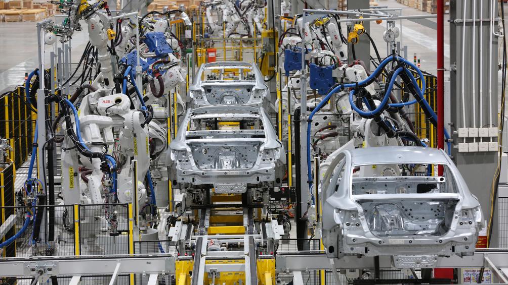 Tổ hợp nhà máy sản xuất ô tô VinFast có công suất 250 nghìn xe/năm (giai đoạn 1). Các xưởng Thân vỏ, xưởng Sơn, xưởng Động cơ, xưởng Lắp ráp và xưởng Phụ trợ đã hoàn thành lắp đặt và đang trong quá trình sản xuất thử nghiệm, dự kiến sẽ khánh thành vào ngày 14/6/2019