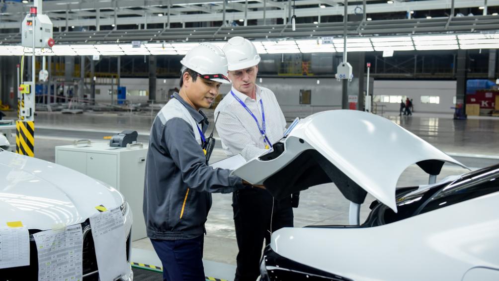 Những sản phẩm đầu tiên của nhà máy