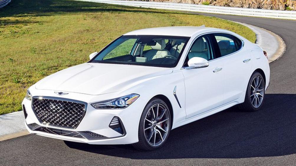 Genesis G70 2019 có giá bán tại Mỹ từ 35.895 USD (khoảng 833 triệu đồng).