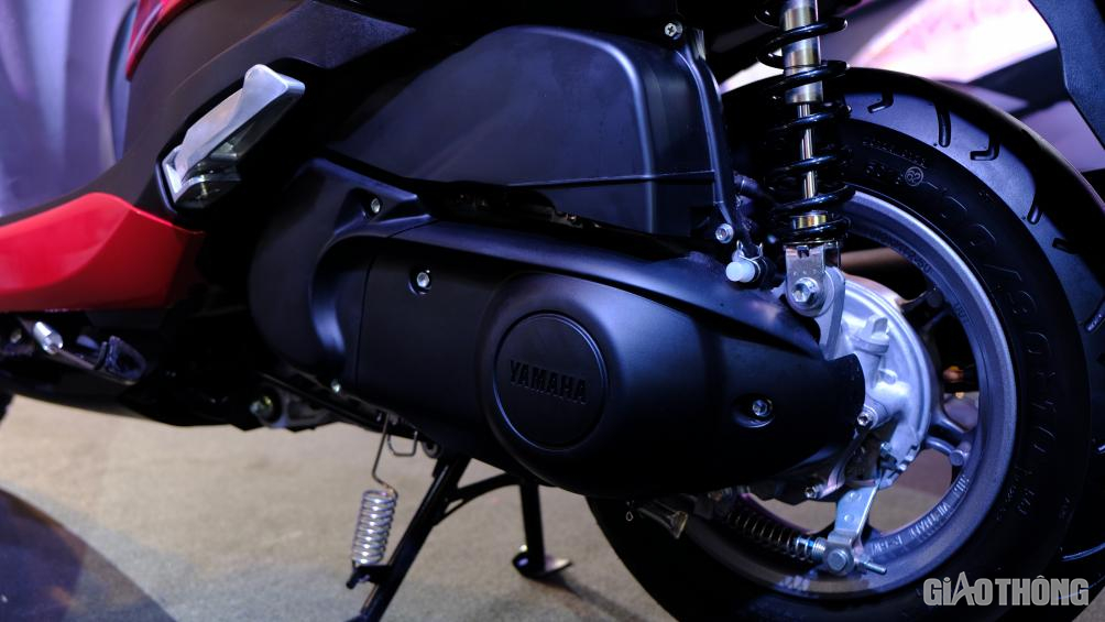 Yamaha Latte sở hữu hiệu suất mạnh mẽ và tiết kiệm với động cơ Blue Core 125cc mới, tích hợp bộ phát điện thông minh (Smart Motor Generator) giúp chiếc xe khởi động mượt mà, êm ái.