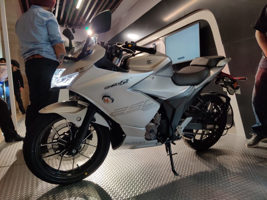 Hiện vẫn chưa có thông tin về mẫu xe môtô thể thao cỡ nhỏ này xuất hiện tại Việt Nam