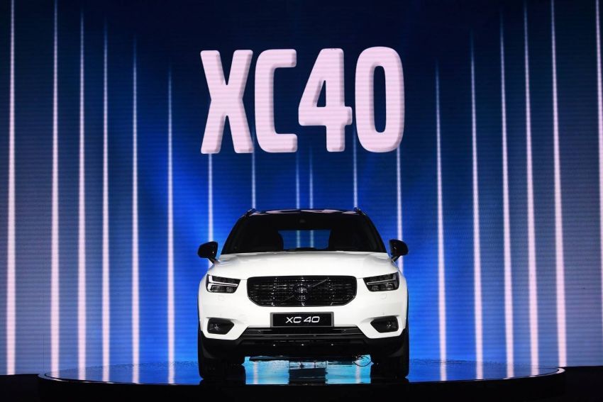 Kích thước tổng thể của Volvo XC40 2019 nhỏ hơn đàn anh XC60 ít nhiều nhưng vẫn mang tới không gian thoải mái, tiện nghi cho người sử dụng