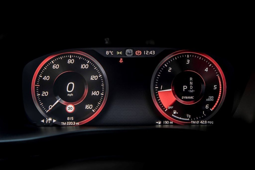 Bảng đồng hồ TFT 12,3 inch đã xuất hiện trên XC60, XC90 và nay được trang bị sẵn trên Volvo XC40 2019