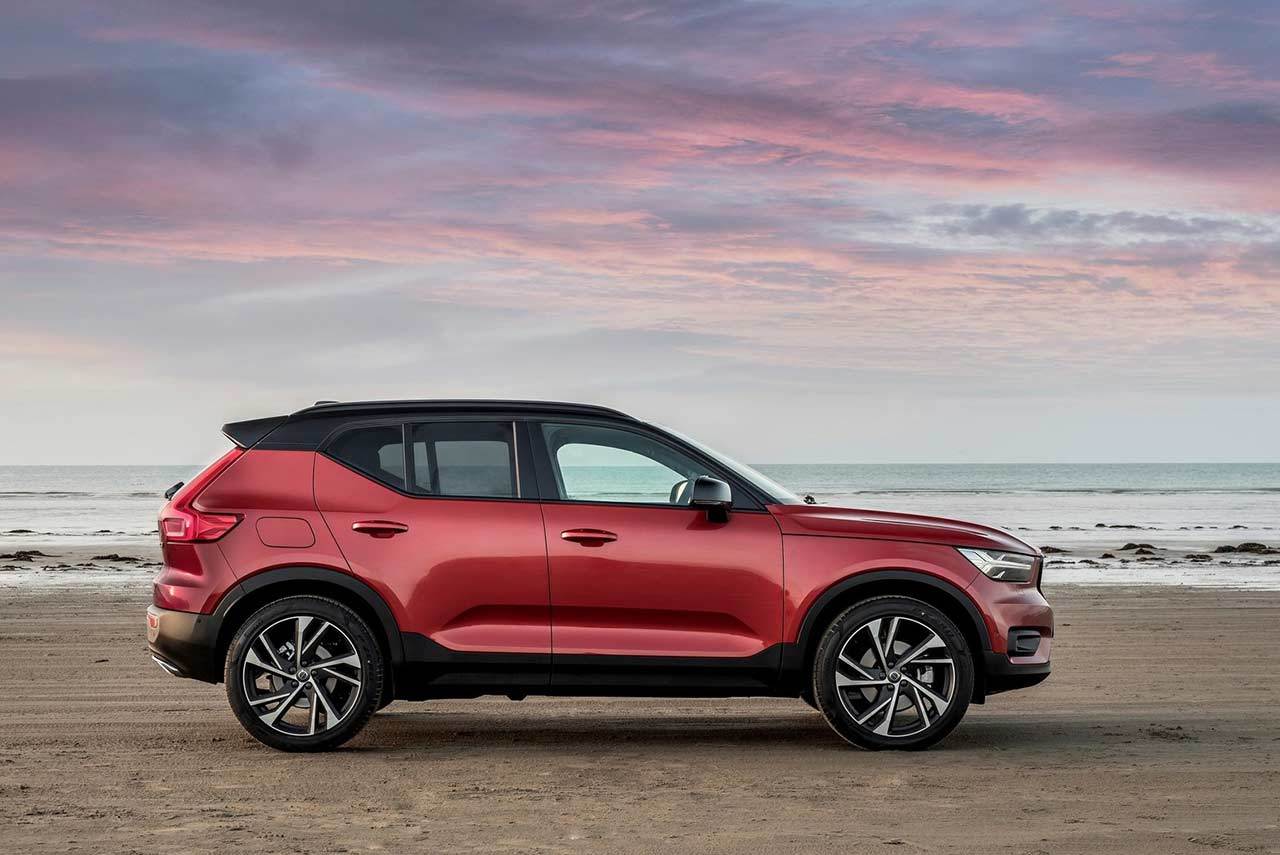 Xe có thể tăng tốc từ 0 - 100km/h trong 6,4 giây, trước khi đạt tốc độ tối đa 230 km/h