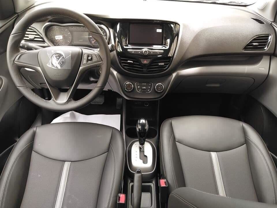 Bên trong khoang nội thất VinFast Fadil.