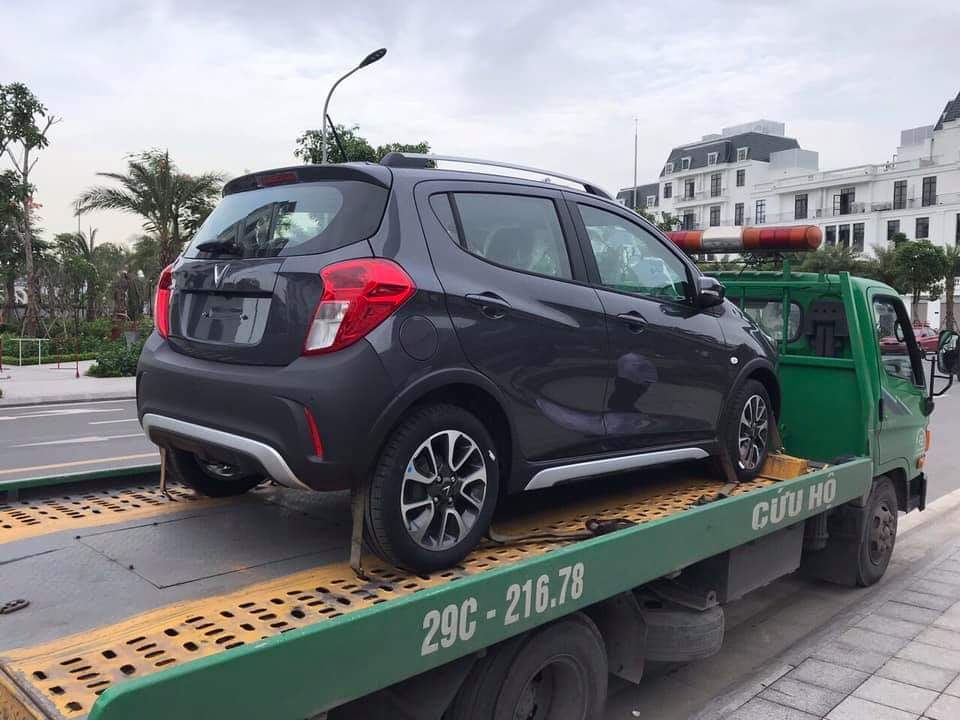 Chiều qua 29/5, hàng loạt xe VinFast Fadil bất ngờ được chuyển tới hệ thống đại lý, showroom VinFast trên khắp cả nước.